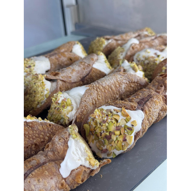 Pachet de 6 cannoli artizanali cu semifreddo – răsfăț italian autentic
